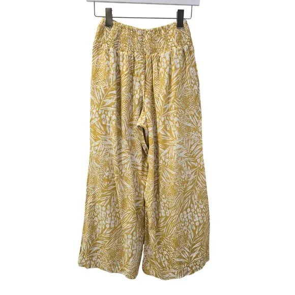 Tahari Linen & Viscose Blend Wide Leg Tropical Print Cropped Pants Size Small - Picture 2 of 7